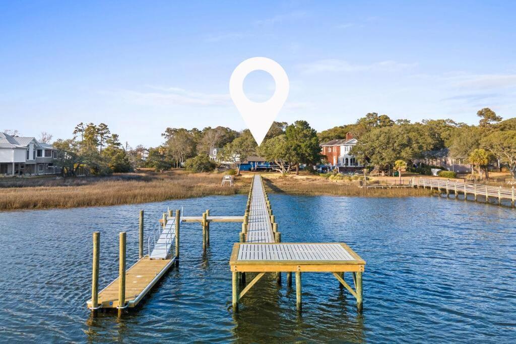 הוילה אושן אייל ביץ' Dolphin Cove - Whole Waterfront House With Dock מראה חיצוני תמונה